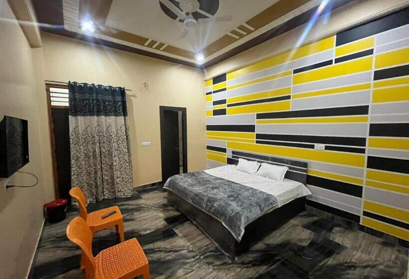 Hotel Vaishnavi Dham