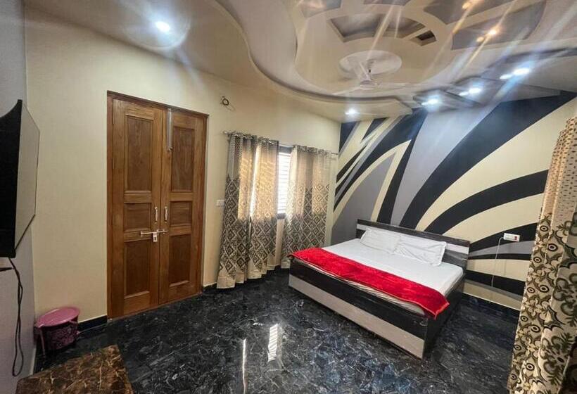 Hotel Vaishnavi Dham