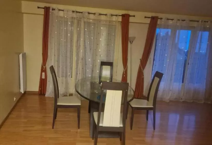 Majatalo Chambre Balcon