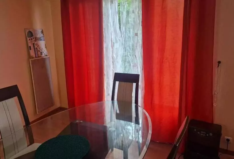 Majatalo Chambre Balcon