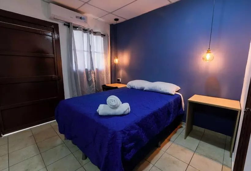 پانسیون Friendly House