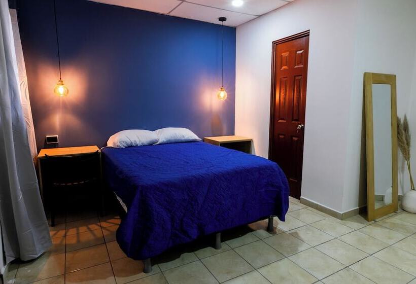 پانسیون Friendly House