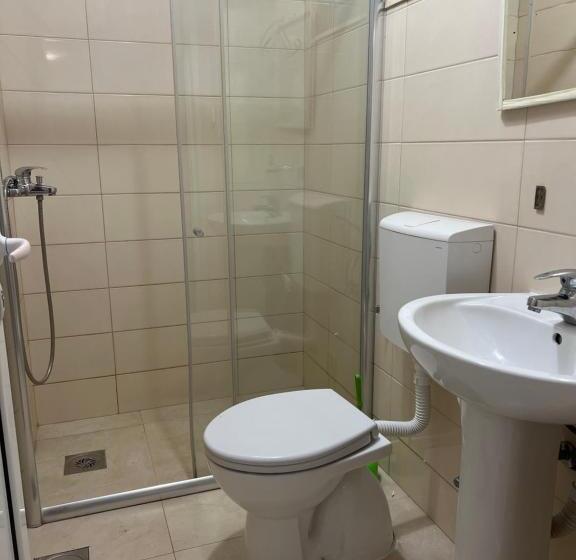 پانسیون Diamond Hotel By Zet Ulqin Mali Plaza