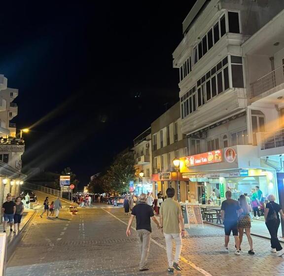 پانسیون Diamond Hotel By Zet Ulqin Mali Plaza