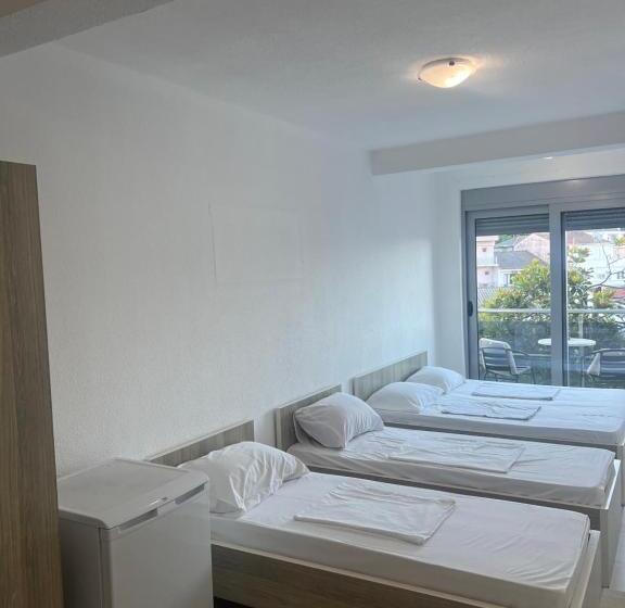 پانسیون Diamond Hotel By Zet Ulqin Mali Plaza