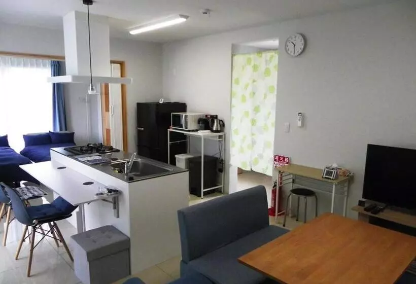 Retkeilymaja Guest House Miyakojima