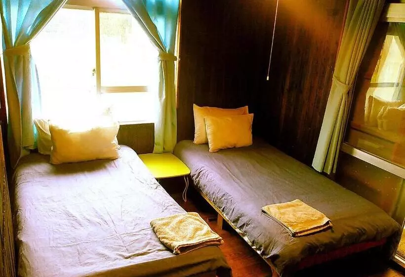 Retkeilymaja Guest House Miyakojima