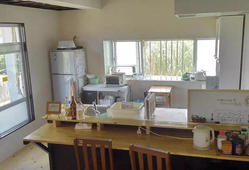 Retkeilymaja Guest House Miyakojima