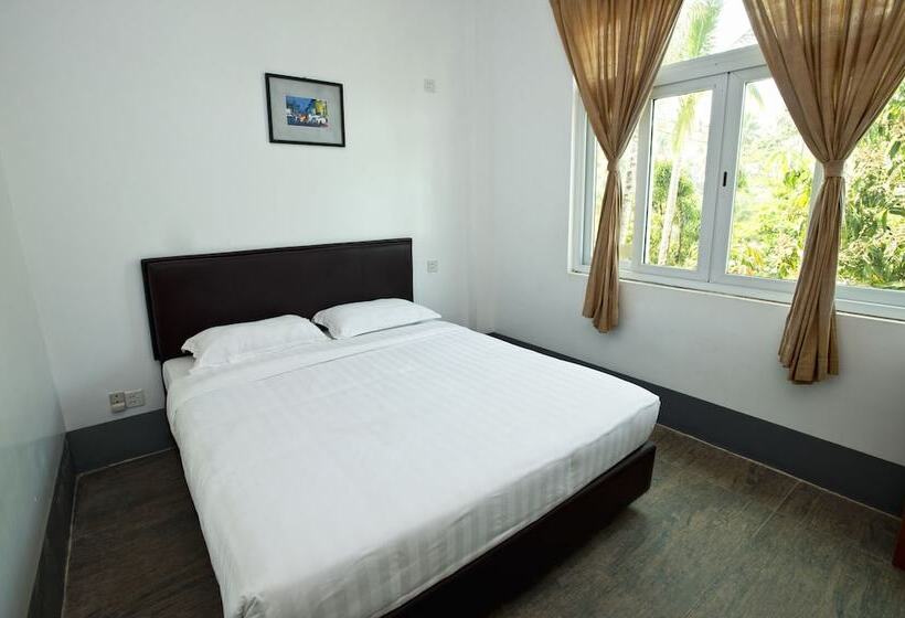 تختخواب و صبحانه Seasons Boutique Lodge  Ngapali