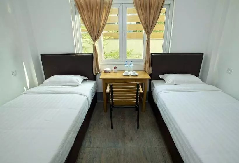 تختخواب و صبحانه Seasons Boutique Lodge  Ngapali
