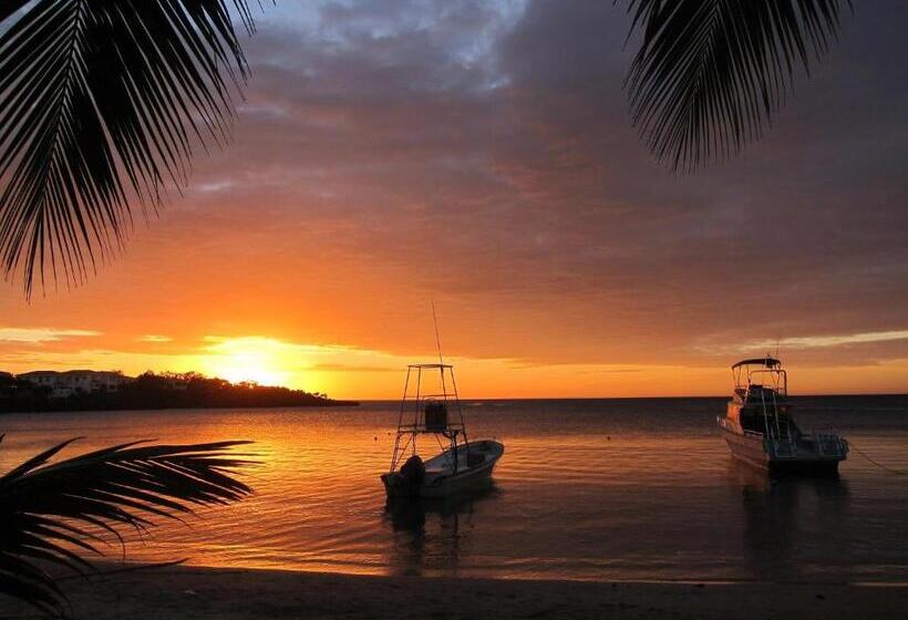 هتل Chillies And Native Sons Diving