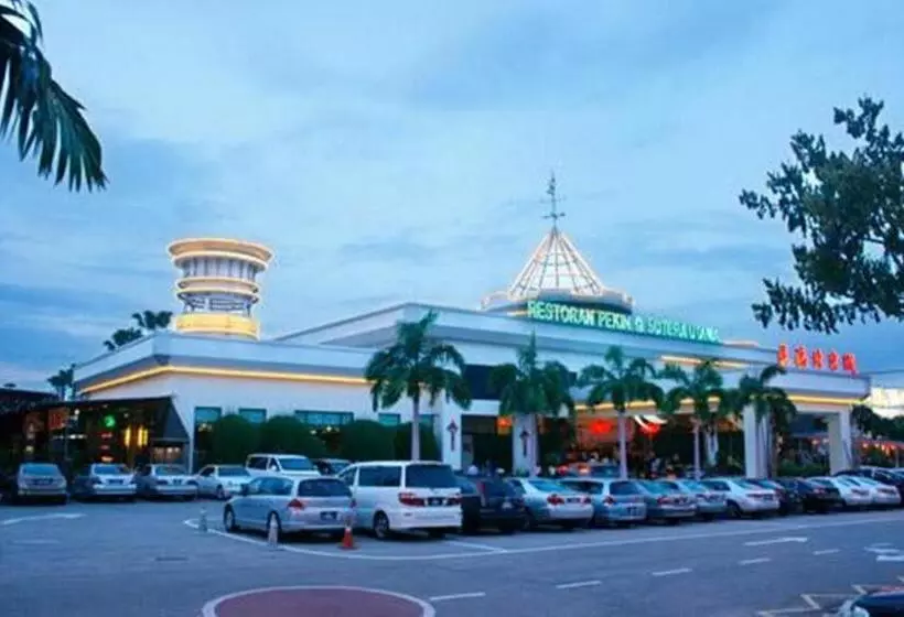 Hotel Here