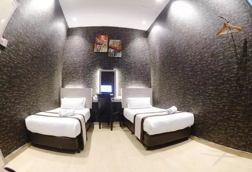 Hotel Here