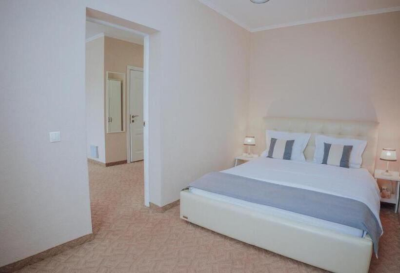 هتل &restaurant Premium Club