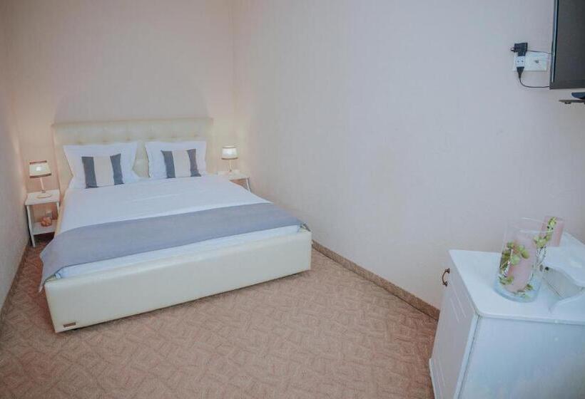 هتل &restaurant Premium Club