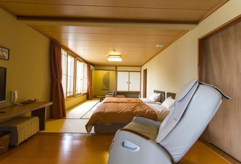 ריוקאן Hatsune