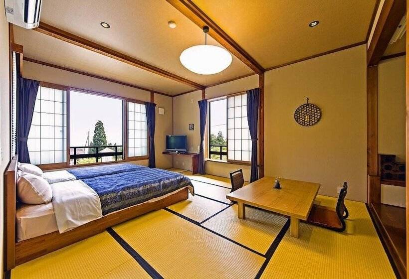 ריוקאן Hatsune