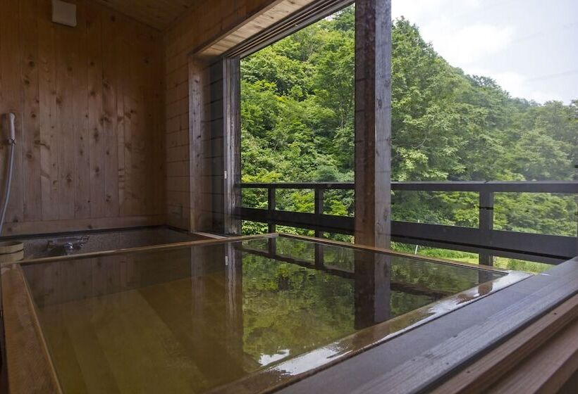 ריוקאן Hatsune