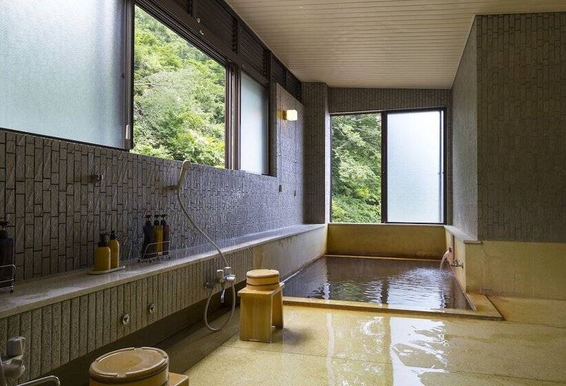 ריוקאן Hatsune