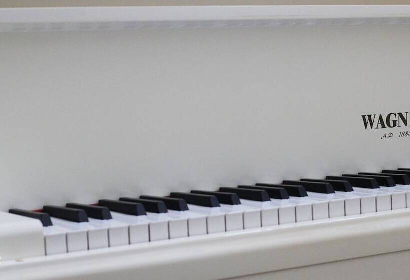 Sapphire Sky Hotel & Conference