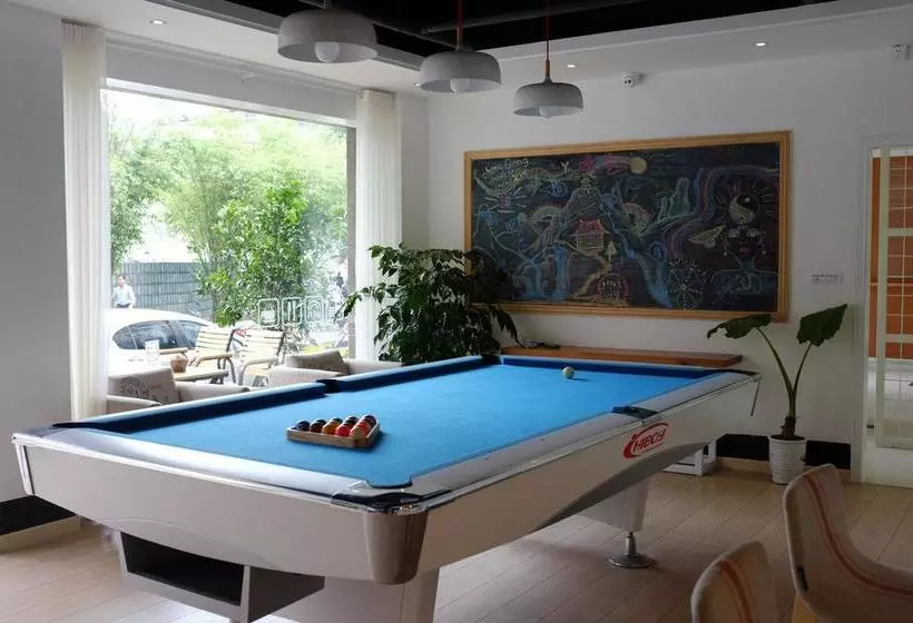 Wudang International Youth Hostel