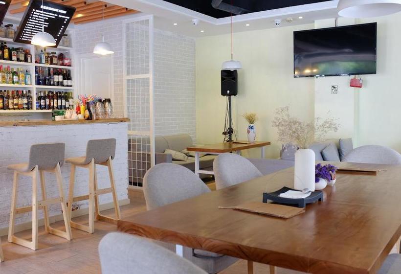 Wudang International Youth Hostel