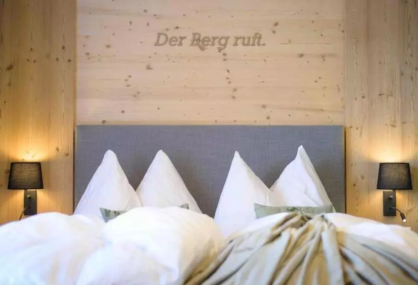 Alphotel Biel Kinzig   Access By Cable Car Only!