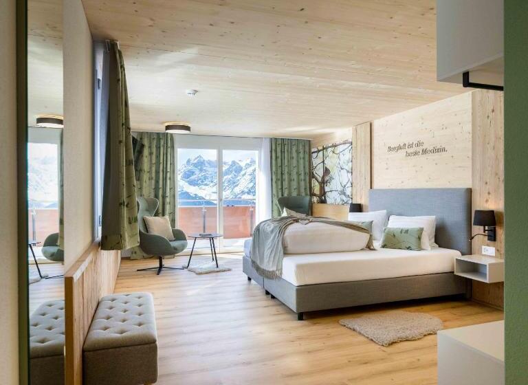 Alphotel Biel Kinzig   Access By Cable Car Only!