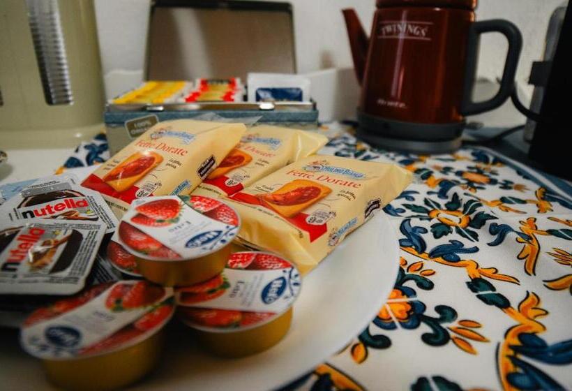 ベッドアンドブレックファースト Al Mare Fuori