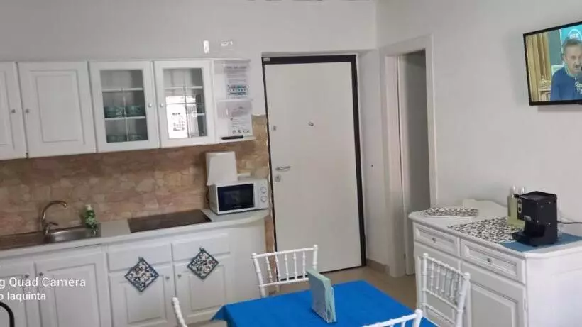 Aamiaismajoitus (B&B) Al Mare Fuori