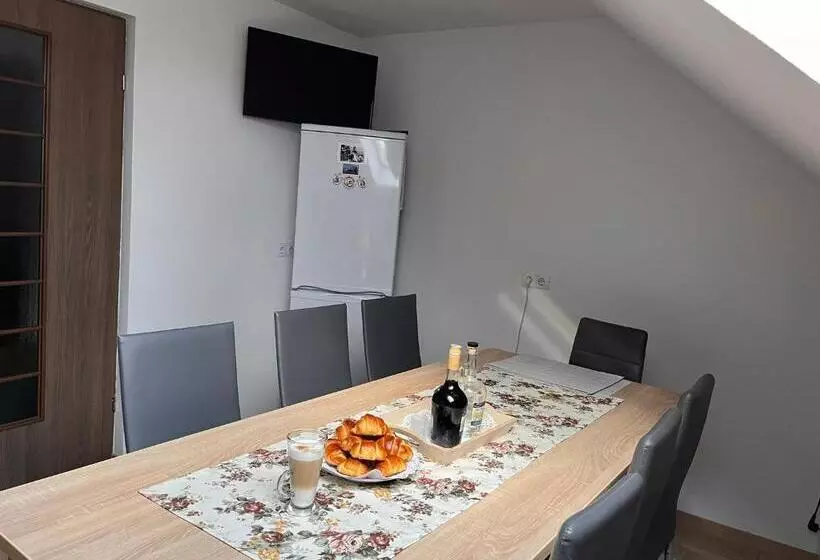 Aamiaismajoitus (B&B) Casa Timea Vendégház