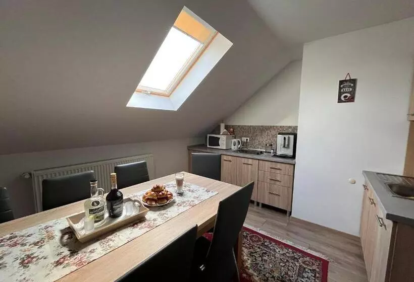 Aamiaismajoitus (B&B) Casa Timea Vendégház