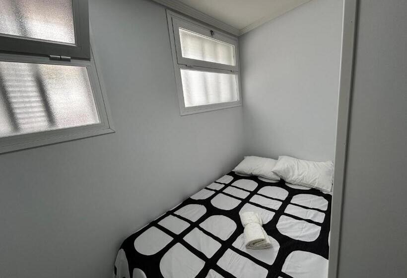 צימר Habitaciónes Doble Con Baño Privado En El Centro De Madrid