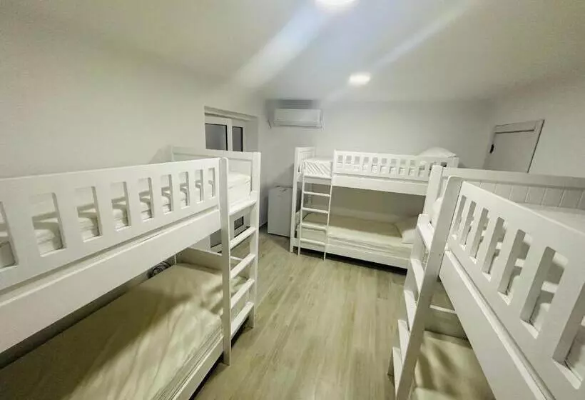Aral Hostel