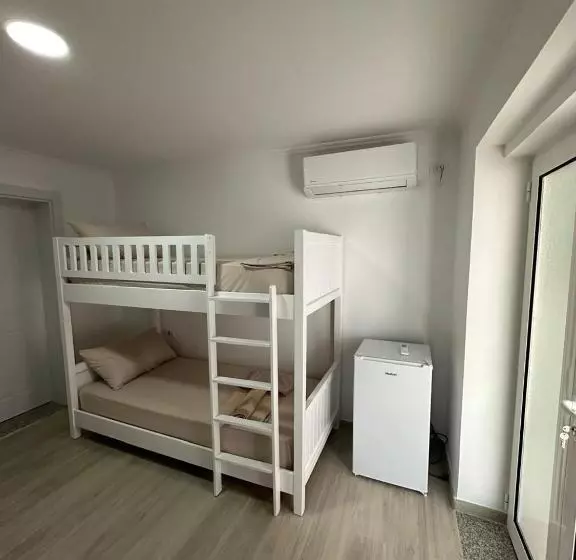 Aral Hostel