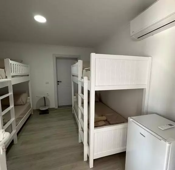 Aral Hostel