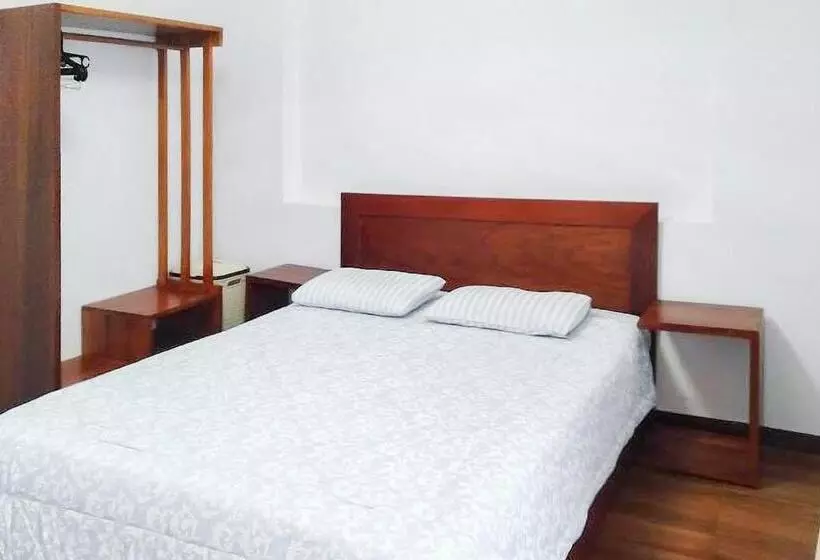 ホテル Ayi The Costel Syariah Bengkulu Mitra Reddoorz