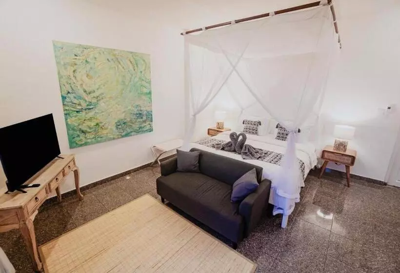 Hotelli Gavra Studio Room And Breakfast