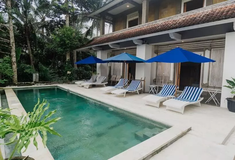 Hotelli Gavra Studio Room And Breakfast