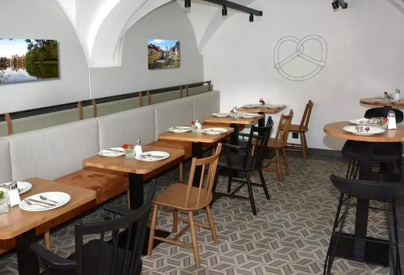 Hotelli Gästehaus Gräf Haus