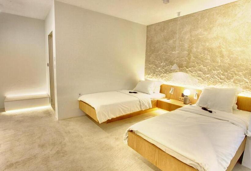 호텔 Hello Plovdiv