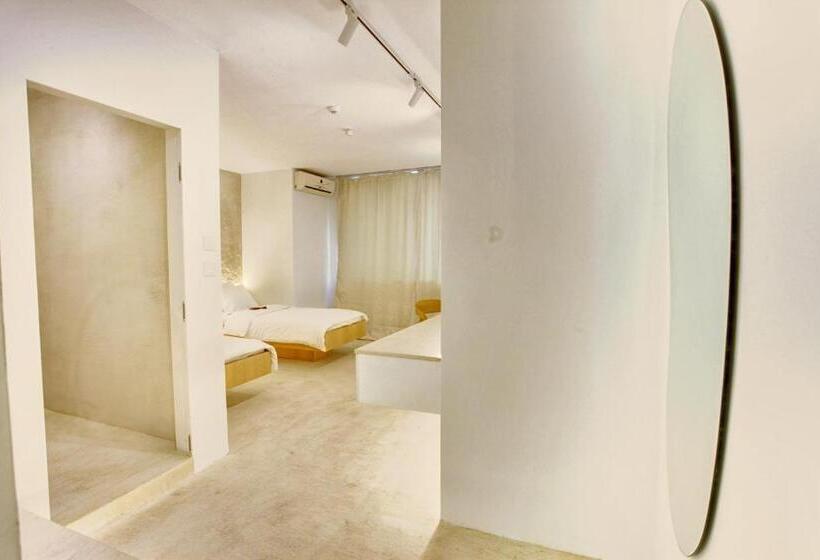 호텔 Hello Plovdiv