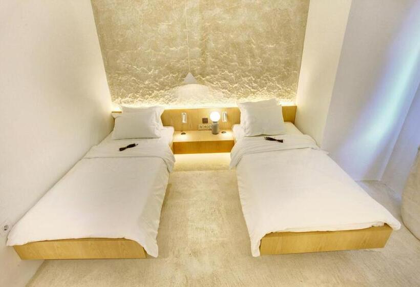 호텔 Hello Plovdiv