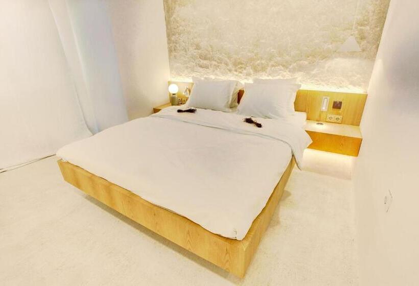 호텔 Hello Plovdiv