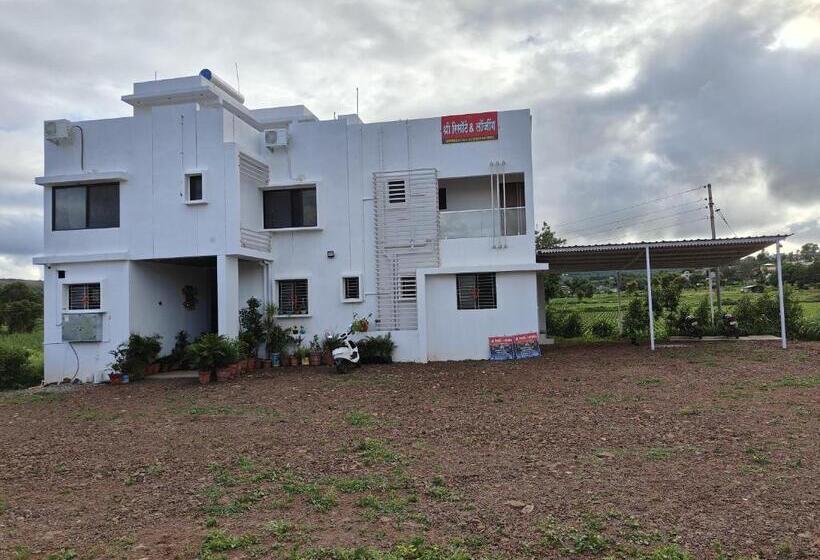 ホテル Shri Resort & Lodging