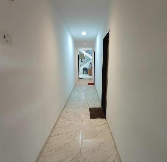 ホテル Shri Resort & Lodging