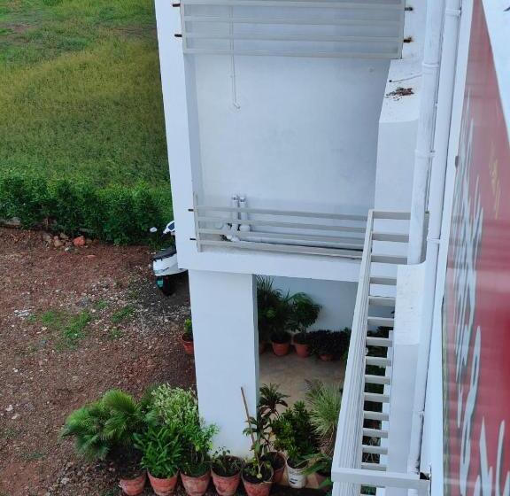 ホテル Shri Resort & Lodging