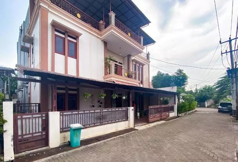 Hotelli Wisma Falira Serang Syariah Mitra Reddoorz