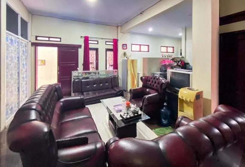 Hotelli Wisma Falira Serang Syariah Mitra Reddoorz