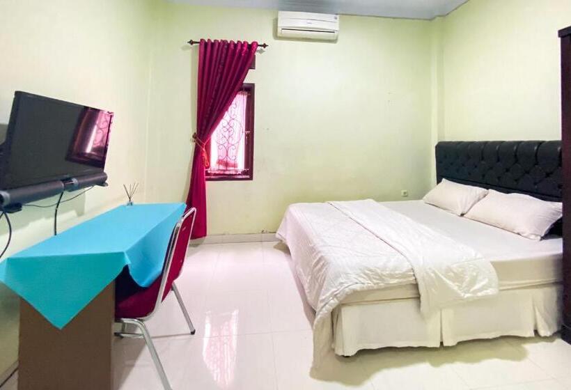 בית מלון כפרי Wisma Falira Serang Syariah Mitra Reddoorz